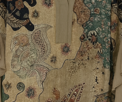 Cornelia – Blusa Elegante con Motivi